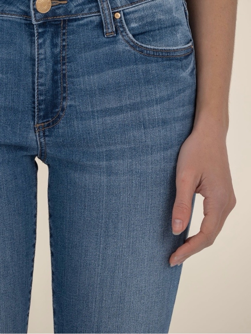 Kut from the Kloth Catherine Boyfriend Jeans - Picture 7 of 11